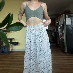 Brandy Melville White and Red Floral Izzy Maxi Skirt